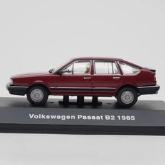 [IXO] 1:43 Volkswagen 1985 Passat B2 Red Model Car Die-Cast