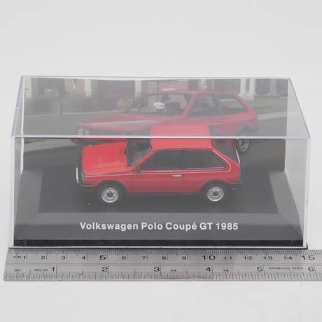 [IXO] 1:43 Volkswagen 1985 Polo GT レッド モデルカー Die-Cast