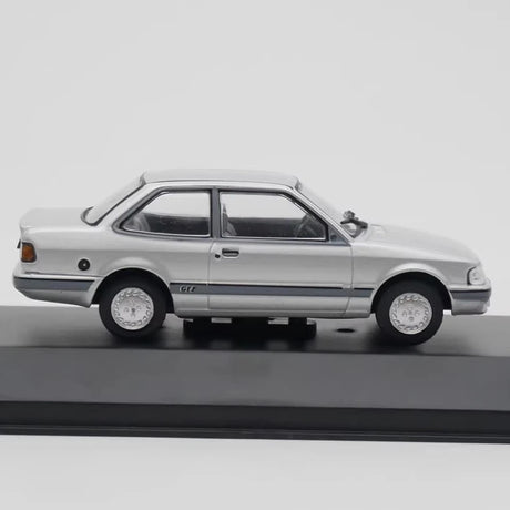 [IXO] 1:43 Volkswagen 1990 Apollo GLS シルバー モデルカー Die-Cast