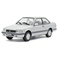 [IXO] 1:43 Volkswagen 1990 Apollo GLS argento modellino di auto Die-Cast