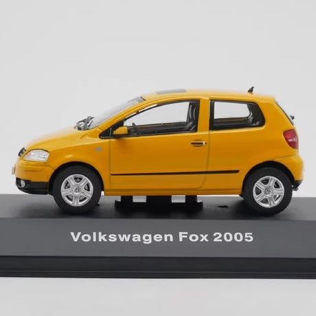 [IXO] 1:43 Volkswagen 2005 Fox イエロー モデルカー Die-Cast