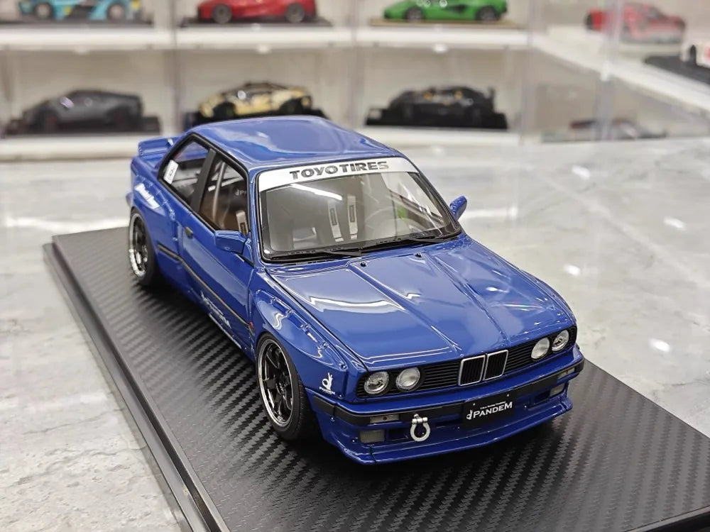 [Ignition] 1:18 BMW 1986 M3 E30 Pandem Rocket Bunny Widebody blu modellino di auto resina