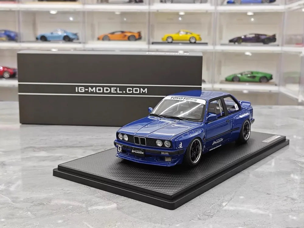 [Ignition] 1:18 BMW 1986 M3 E30 Pandem Rocket Bunny Widebody blu modellino di auto resina