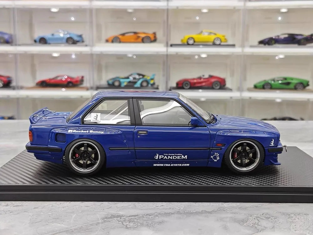 [Ignition] 1:18 BMW 1986 M3 E30 Pandem Rocket Bunny Widebody blu modellino di auto resina