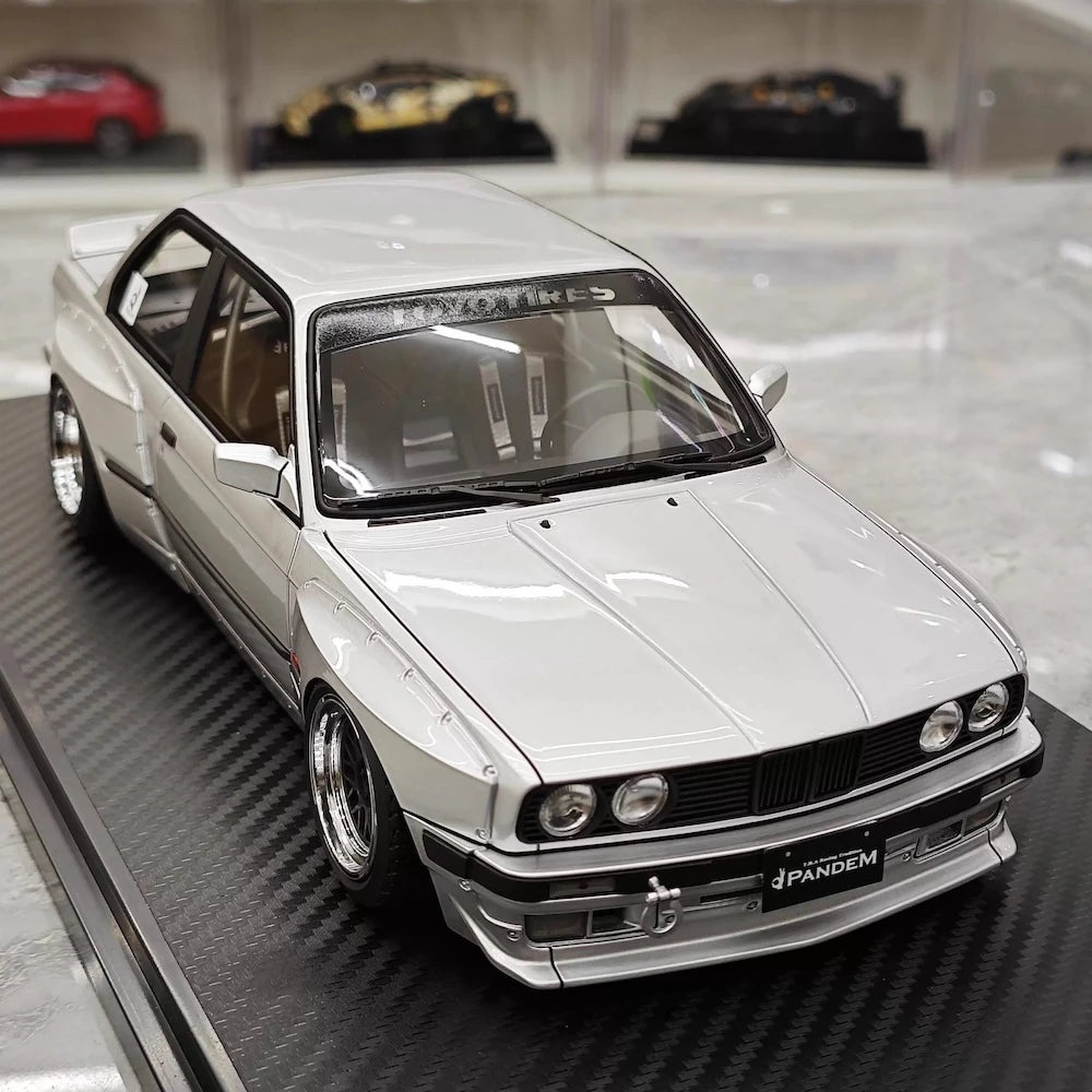 [Ignition] 1:18 BMW 1986 M3 E30 Pandem Rocket Bunny Widebody Silver Model Car Resin