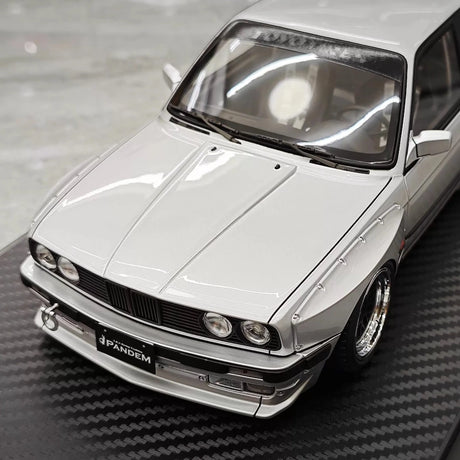 [Ignition] 1:18 BMW 1986 M3 E30 Pandem Rocket Bunny Widebody Silver Model Car Resin