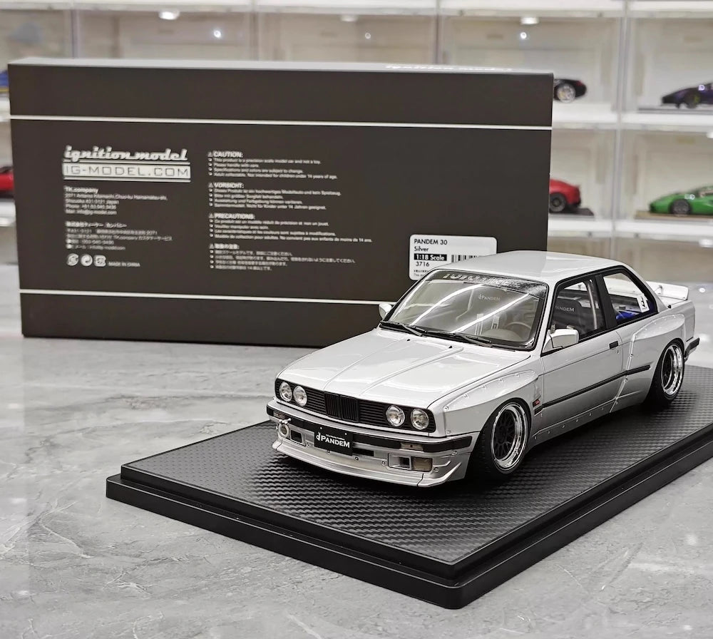 [Ignition] 1:18 BMW 1986 M3 E30 Pandem Rocket Bunny Widebody Silver Model Car Resin