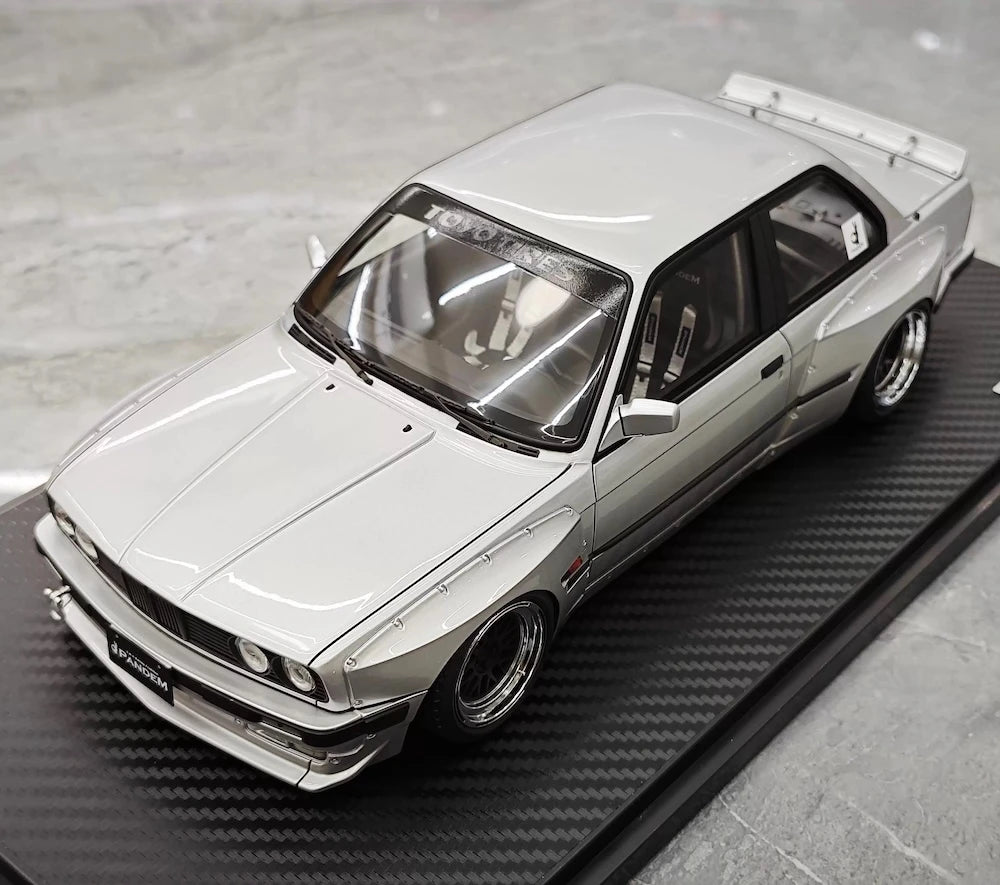 [Ignition] 1:18 BMW 1986 M3 E30 Pandem Rocket Bunny Widebody Silver Model Car Resin