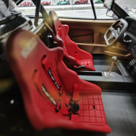 إشعال Ferrari 1987 F40 Liberty Walk JDM 1:18 – راتنج نموذجي قابل للجمع