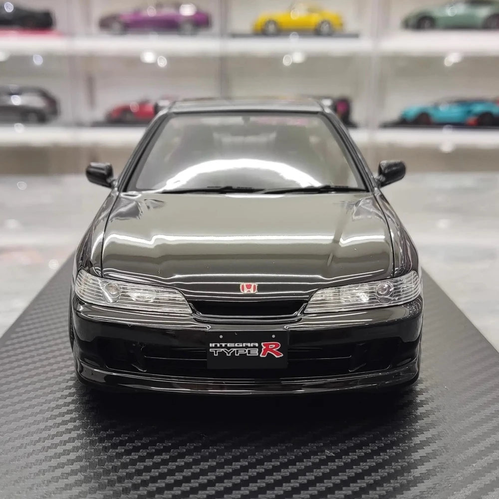 [Ignition] 1:18 Honda 1995 Integra Type R DC2 Black Model Car Resin