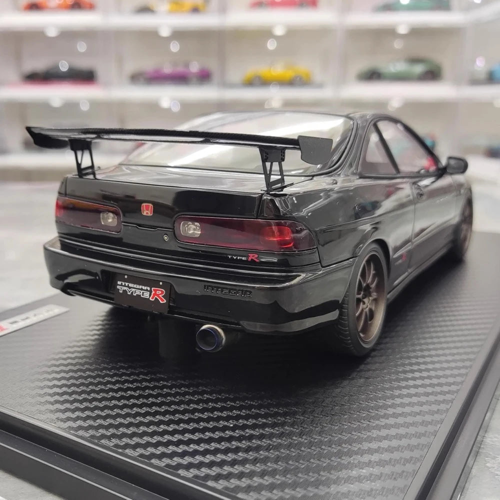 [Ignition] 1:18 Honda 1995 Integra Type R DC2 Black Model Car Resin