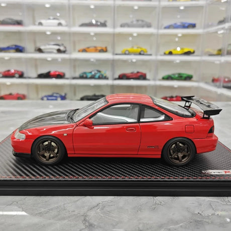 [Ignition] 1:18 Honda 1995 Integra Type R DC2 Red & Black Model Car Resin