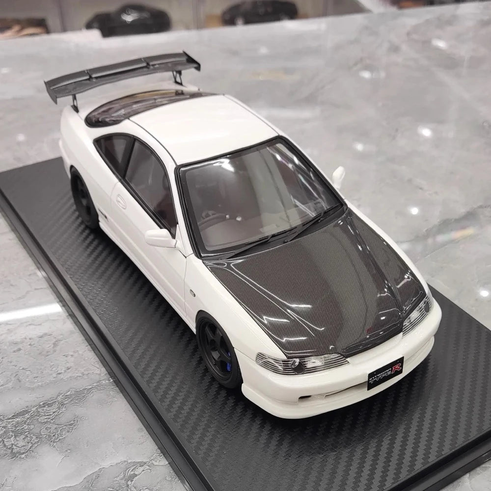 [Ignition] 1:18 Honda 1995 Integra Type R DC2 White Model Car Resin