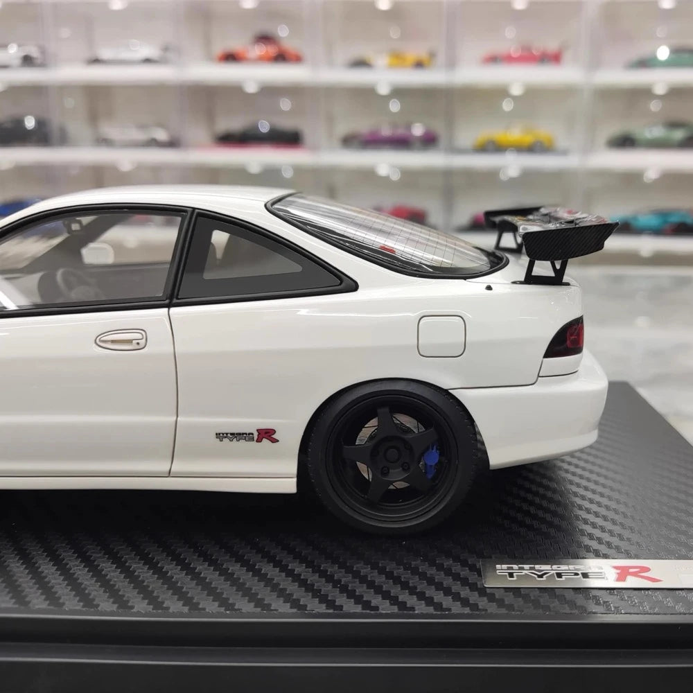 [Ignition] 1:18 Honda 1995 Integra Type R DC2 White Model Car Resin