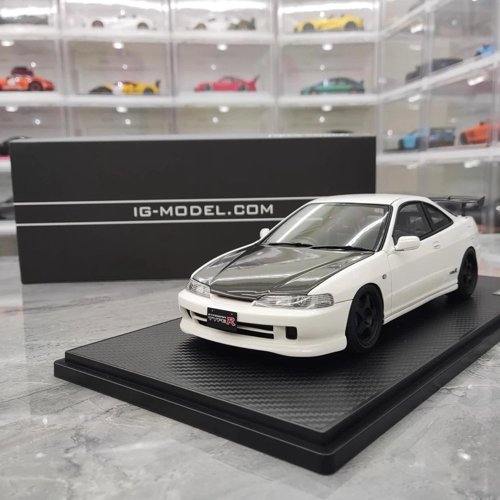 [Ignition] 1:18 Honda 1995 Integra Type R DC2 White Model Car Resin