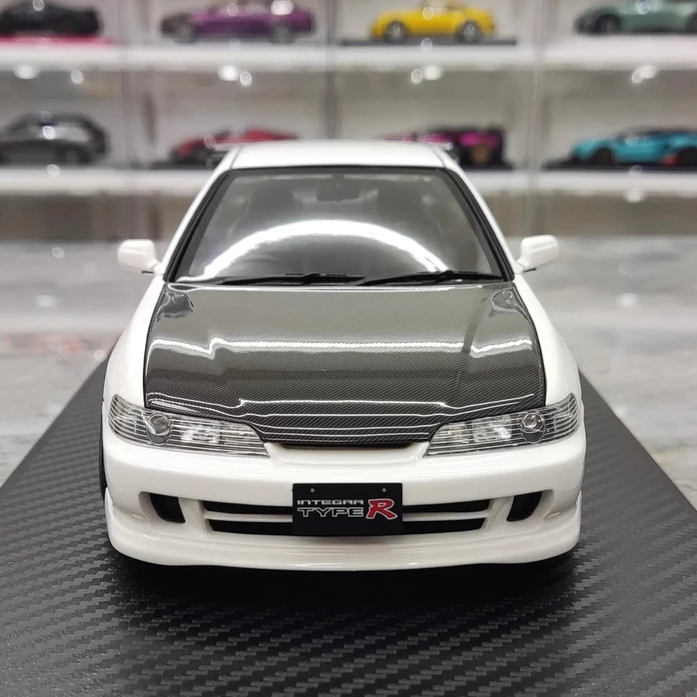 [Ignition] 1:18 Honda 1995 Integra Type R DC2 White Model Car Resin