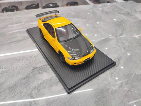 [Ignition] 1:18 Honda 1995 Integra Type R DC2 Yellow Model Car Resin