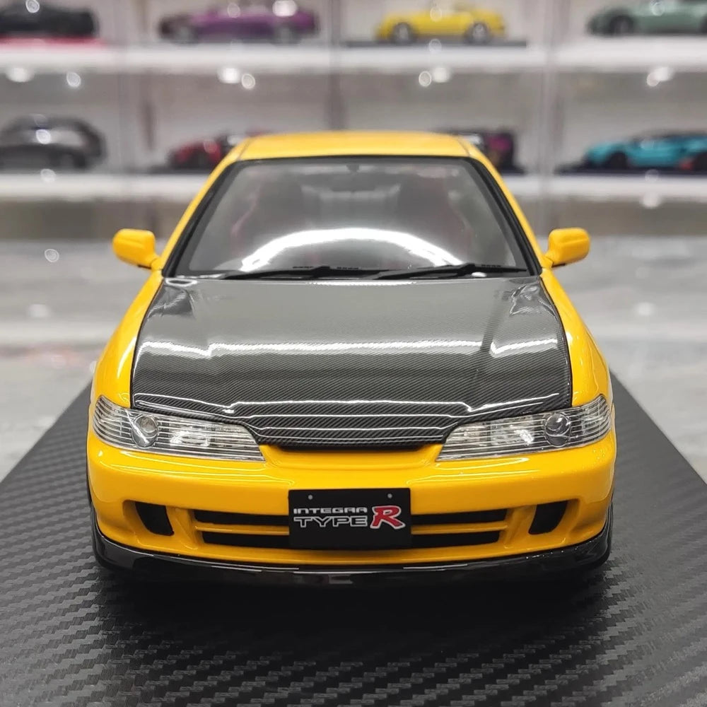 [Ignition] 1:18 Honda 1995 Integra Type R DC2 Yellow Model Car Resin