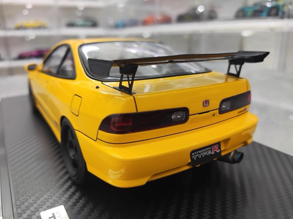 [Ignition] 1:18 Honda 1995 Integra Type R DC2 Yellow Model Car Resin