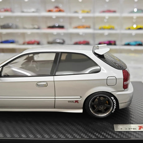 [Ignition] 1:18 Honda 1997 Civic Type R EK9 Silver & Black Model Car Resin