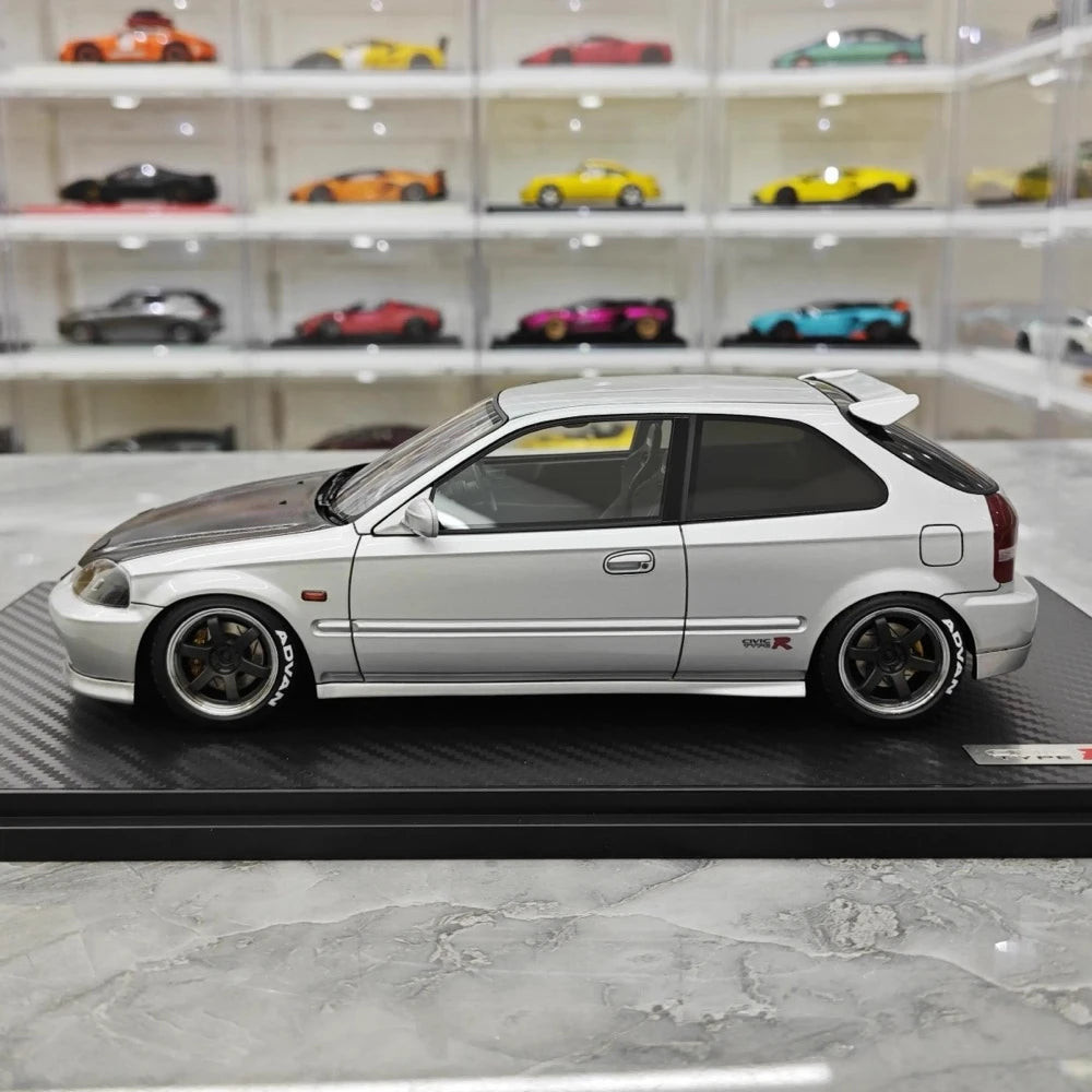[Ignition] 1:18 Honda 1997 Civic Type R EK9 シルバー & ブラック モデルカー レジン