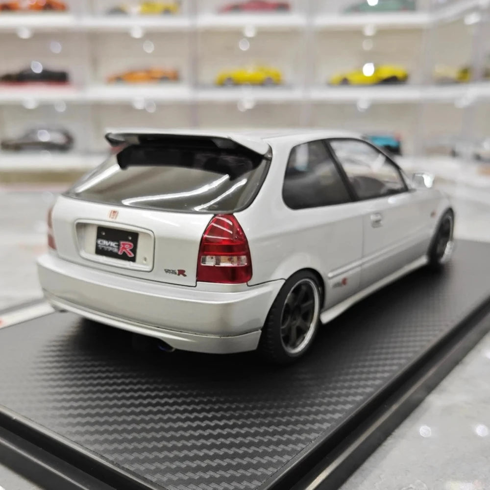 [Ignition] 1:18 Honda 1997 Civic Type R EK9 Silver & Black Model Car Resin