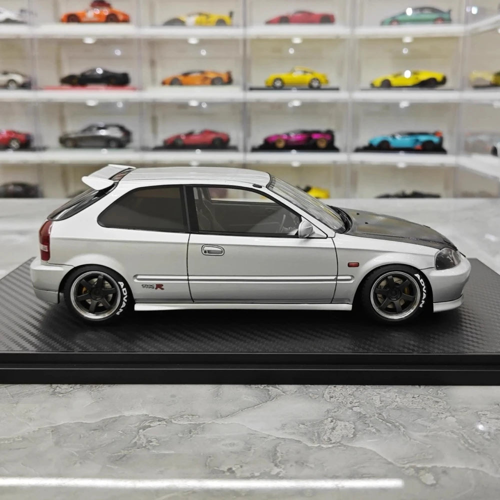 [Ignition] 1:18 Honda 1997 Civic Type R EK9 Silver & Black Model Car Resin