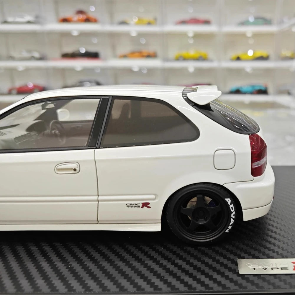 [Ignition] 1:18 Honda 1997 Civic Type R EK9 White & Black Model Car Resin