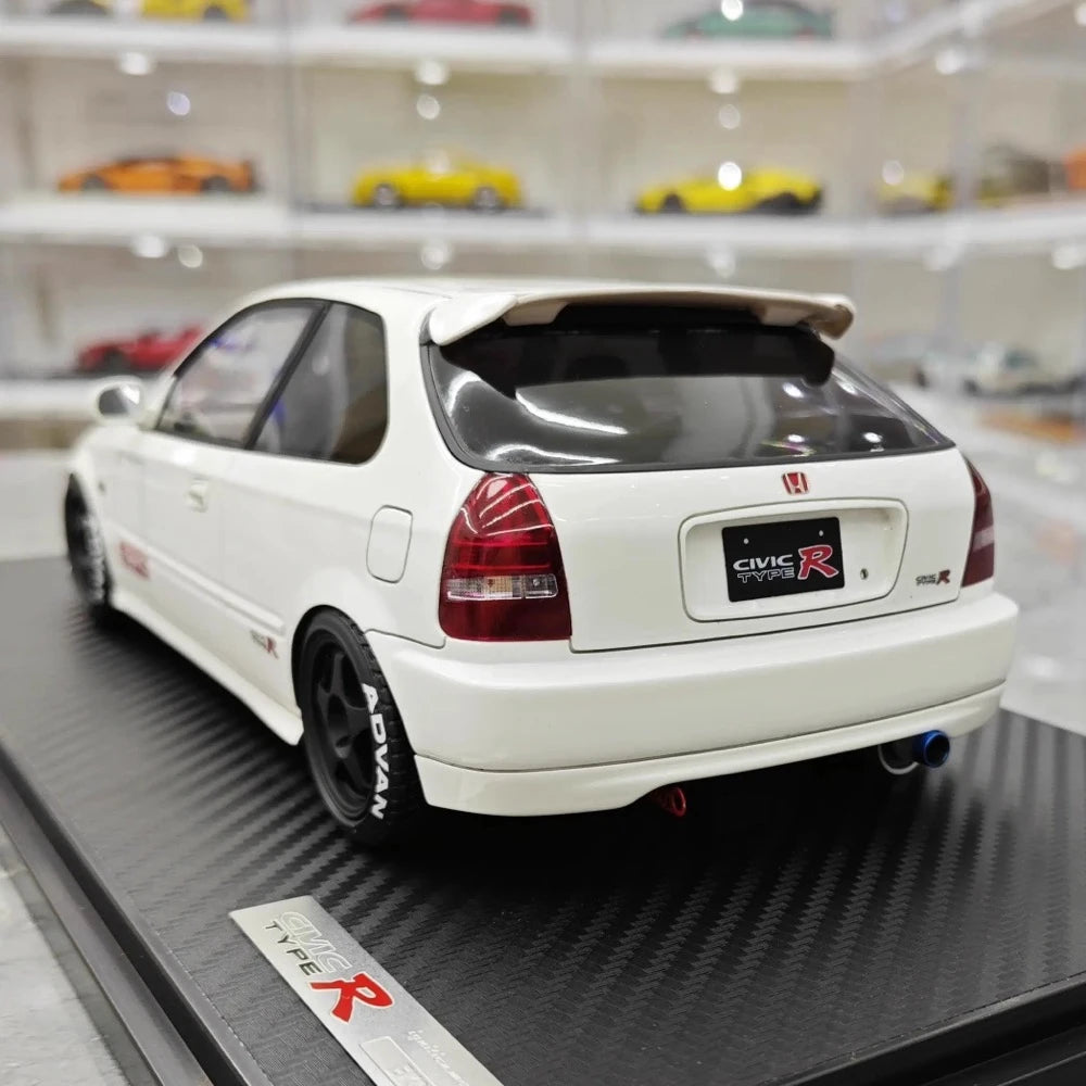 [Ignition] 1:18 Honda 1997 Civic Type R EK9 White & Black Model Car Resin