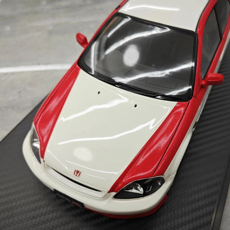 [Ignition] 1:18 Honda 1997 Civic Type R EK9 White & Red Model Car Resin
