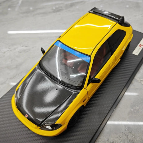 [Ignition] 1:18 Honda 1997 Civic Type R EK9 Yellow & Black Model Car Resin