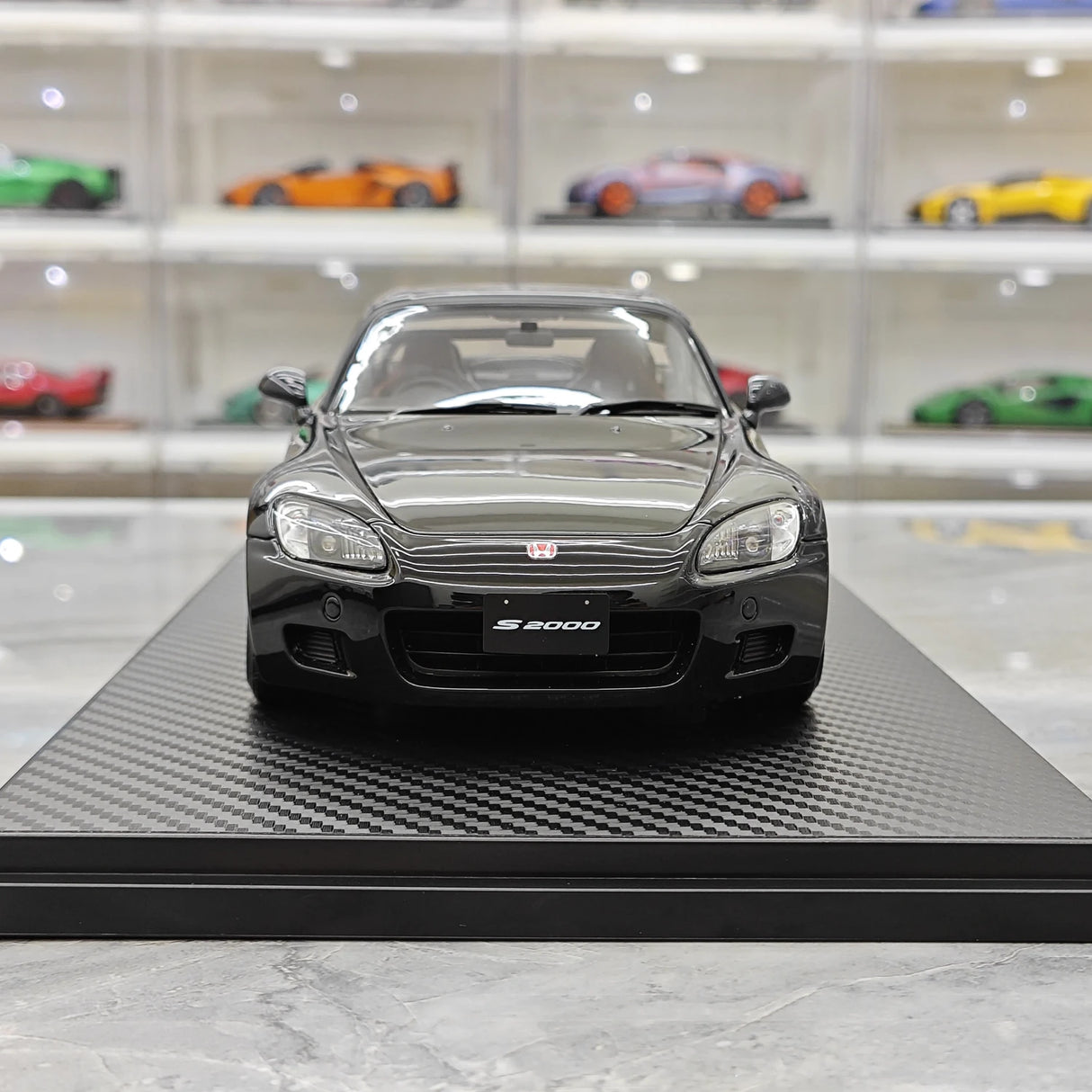 Ignition Honda 2000 S2000 (AP1) Black 1:18 – Modello in resina collezionabile