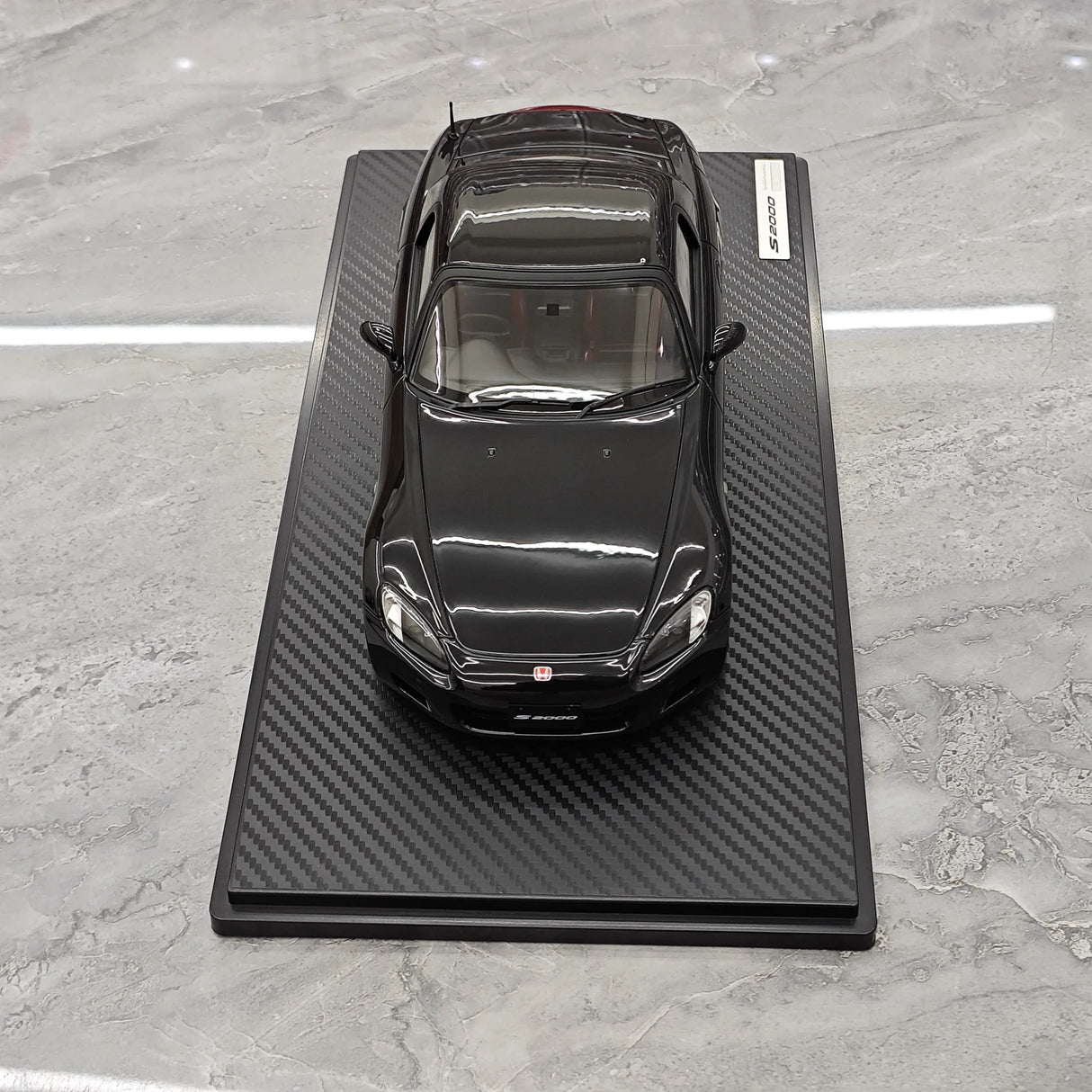 Ignition Honda 2000 S2000 (AP1) Black 1:18 – Modello in resina collezionabile