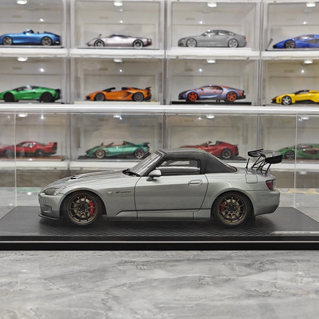 إشعال Honda 2000 S2000 (AP1) 1:18 المعدني للمسدس – راتنج نموذجي قابل للجمع