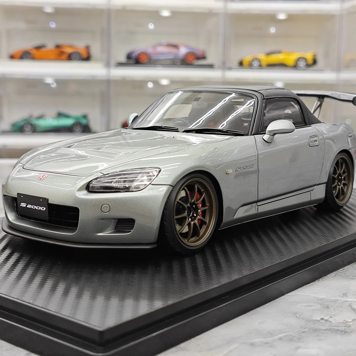 Sytytys Honda 2000 S2000 (AP1) Gun Metallic 1:18 – keräilyhartsimalli