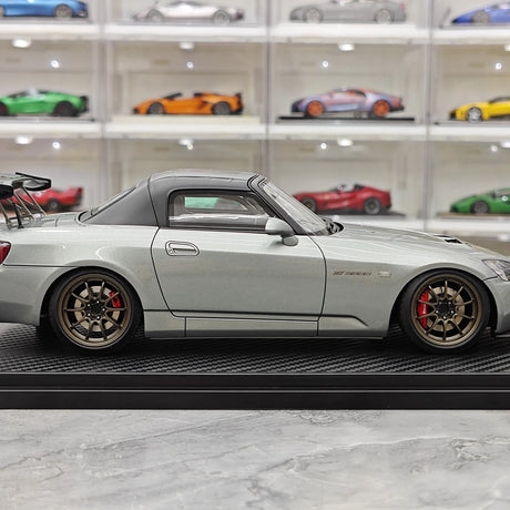 إشعال Honda 2000 S2000 (AP1) 1:18 المعدني للمسدس – راتنج نموذجي قابل للجمع