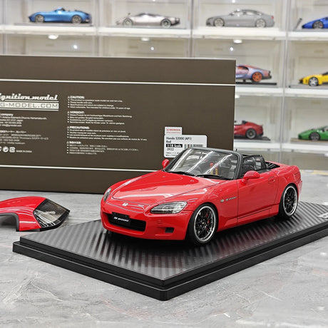 إشعال Honda 2000 S2000 (AP1) Red 1:18 – راتنج نموذجي قابل للجمع