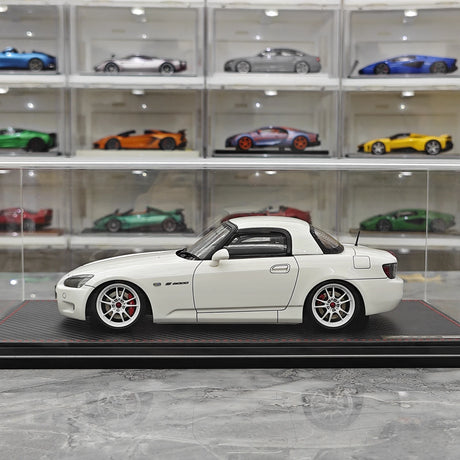 إشعال Honda 2000 S2000 (AP1) وايت 1:18 – راتنج نموذجي قابل للجمع
