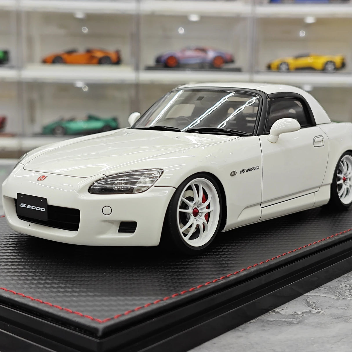 Ignition Honda 2000 S2000 (AP1) 1:18 bianco – Resina modello in resina collezionabile