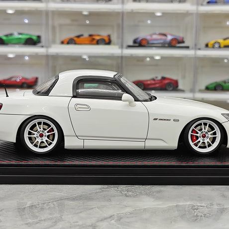 إشعال Honda 2000 S2000 (AP1) وايت 1:18 – راتنج نموذجي قابل للجمع