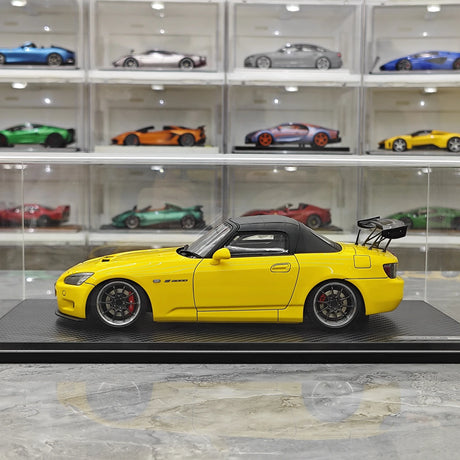 إشعال Honda 2000 S2000 (AP1) Yellow 1:18 – راتنج نموذجي قابل للجمع
