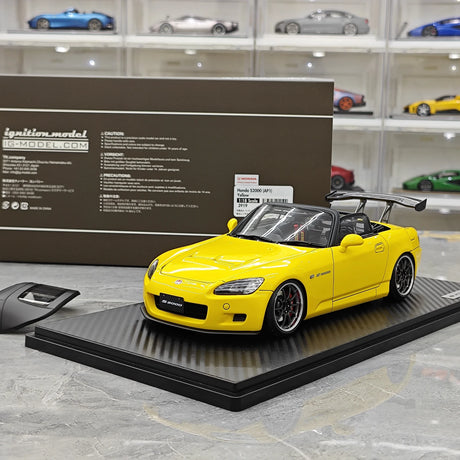 إشعال Honda 2000 S2000 (AP1) Yellow 1:18 – راتنج نموذجي قابل للجمع