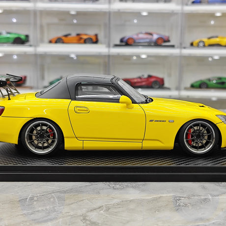 إشعال Honda 2000 S2000 (AP1) Yellow 1:18 – راتنج نموذجي قابل للجمع
