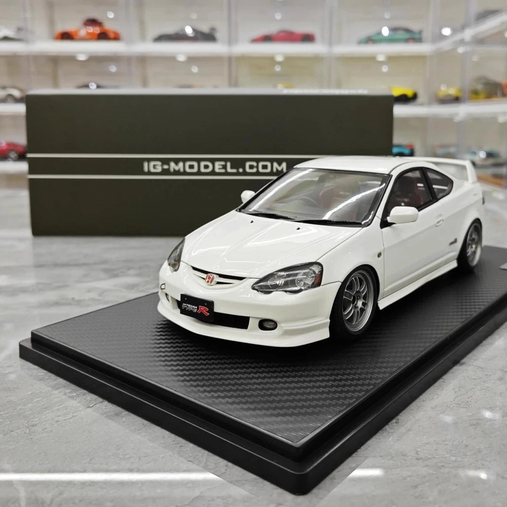 [Ignition] 1:18 Honda 2001 Integra Type R DC5 White Model Car Resin