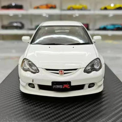 [Ignition] 1:18 Honda 2001 Integra Type R DC5 White Model Car Resin