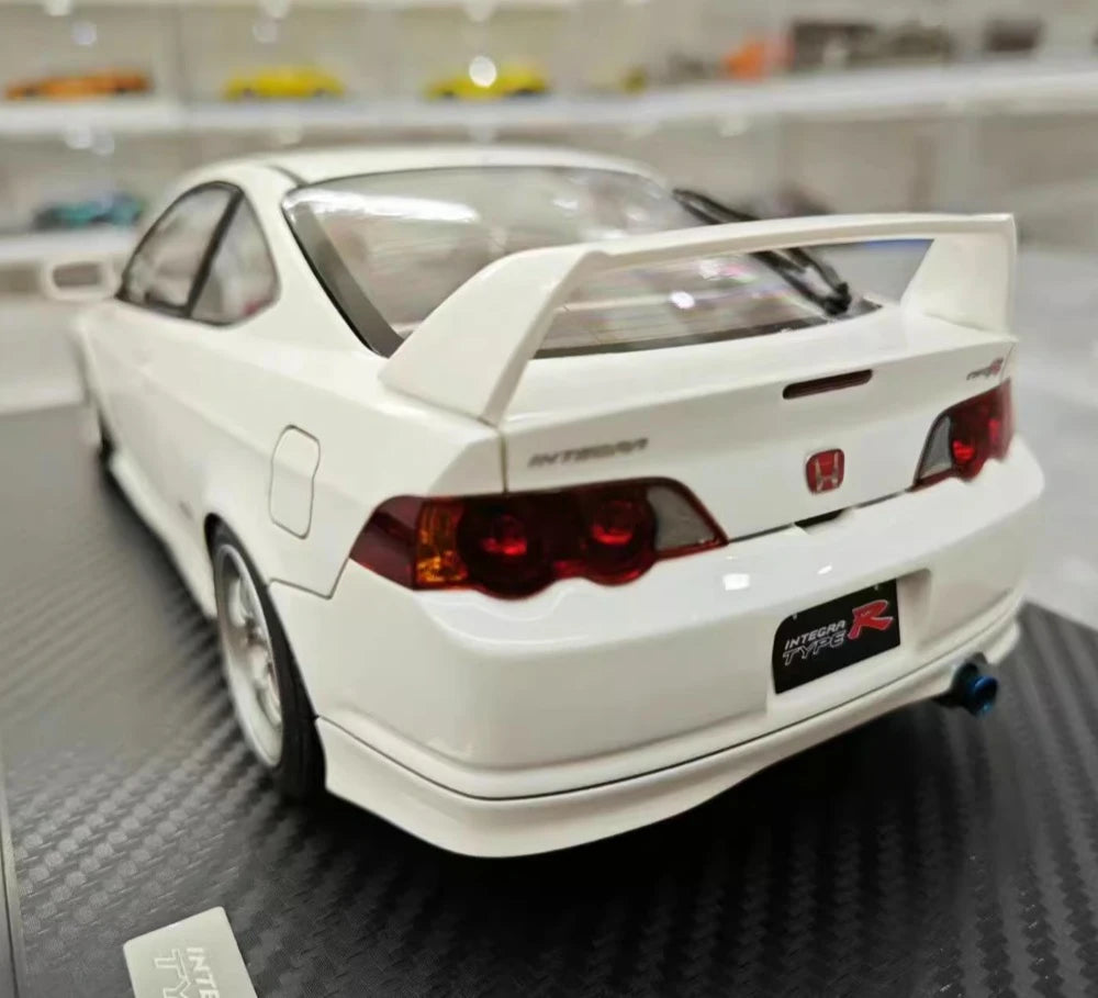 [Ignition] 1:18 Honda 2001 Integra Type R DC5 White Model Car Resin