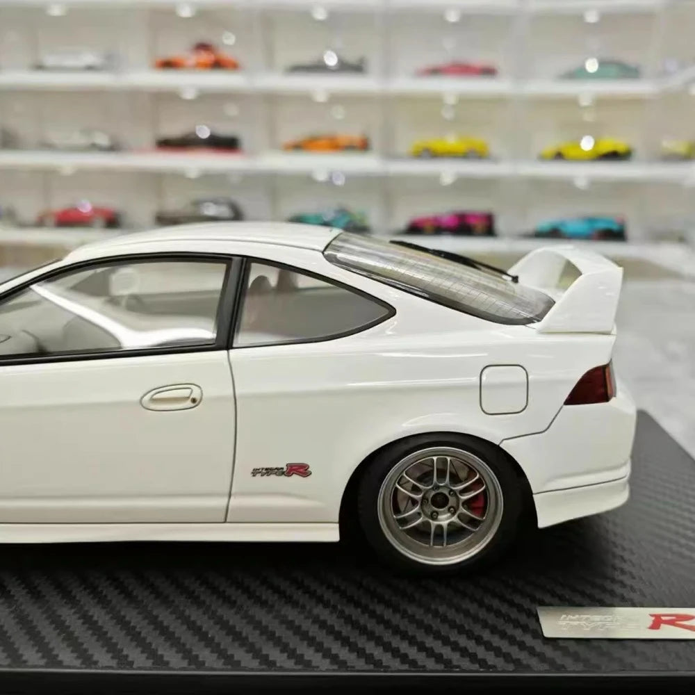 [Ignition] 1:18 Honda 2001 Integra Type R DC5 White Model Car Resin