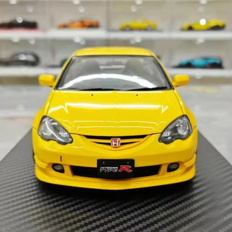 [Ignition] 1:18 Honda 2001 Integra Type R DC5 Yellow Model Car Resin