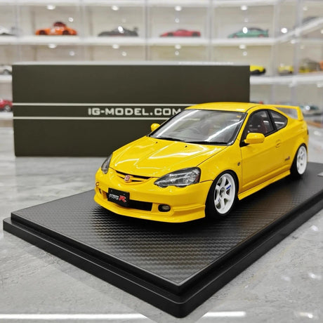 [Ignition] 1:18 Honda 2001 Integra Type R DC5 Yellow Model Car Resin