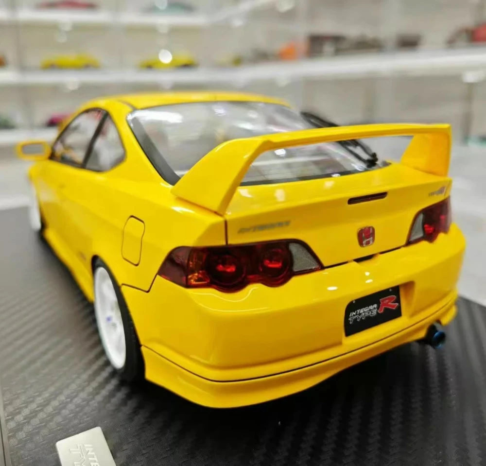 [Ignition] 1:18 Honda 2001 Integra Type R DC5 Yellow Model Car Resin